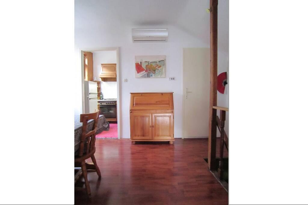 Appartamento 1-Bdrm With Terrace In The Old Town Ragusa Esterno foto